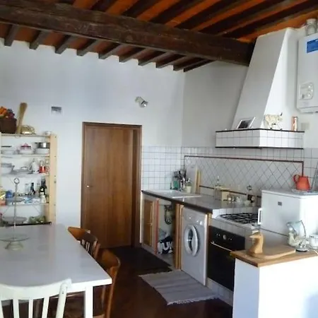 Romantic In San Frediano *