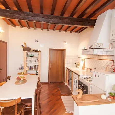 Apartment Romantic In San Frediano